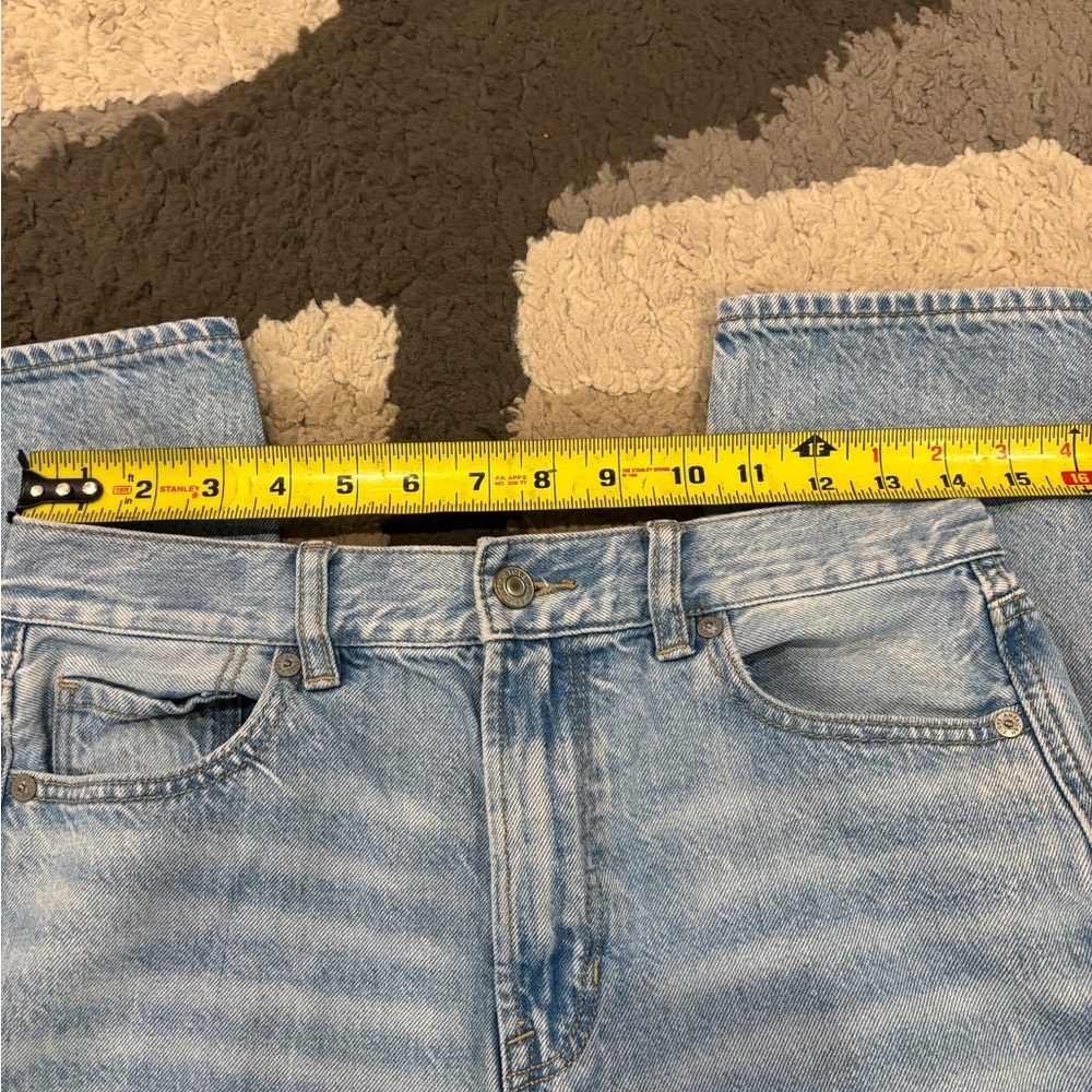 Distressed Light Blue Women's Jeans - Picture 3 of 7